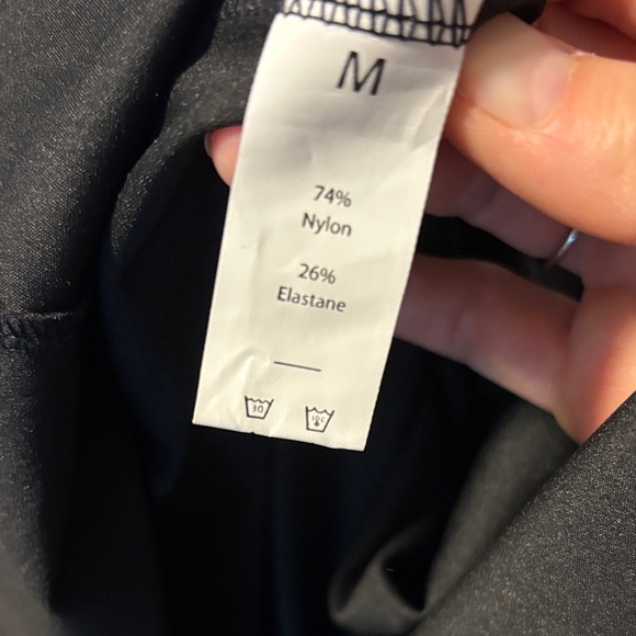 Viral Halara dress w slit. Medium - Picture 5 of 5